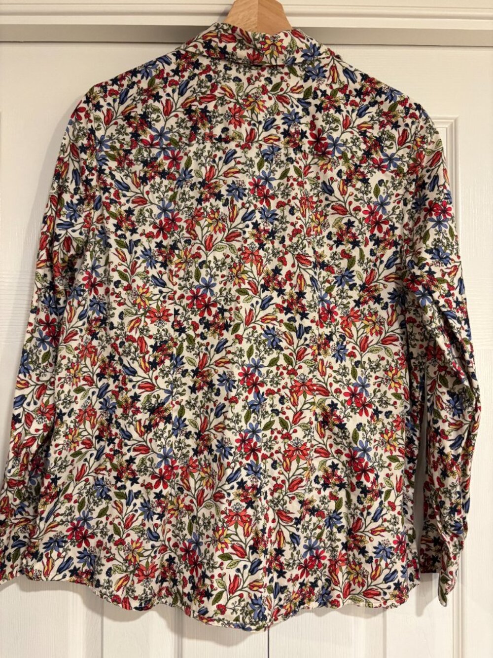 Foxcroft for Appleseeds Wrinkle Free Shaped Button Down Collar Shirt Floral 14 - Picture 5 of 5